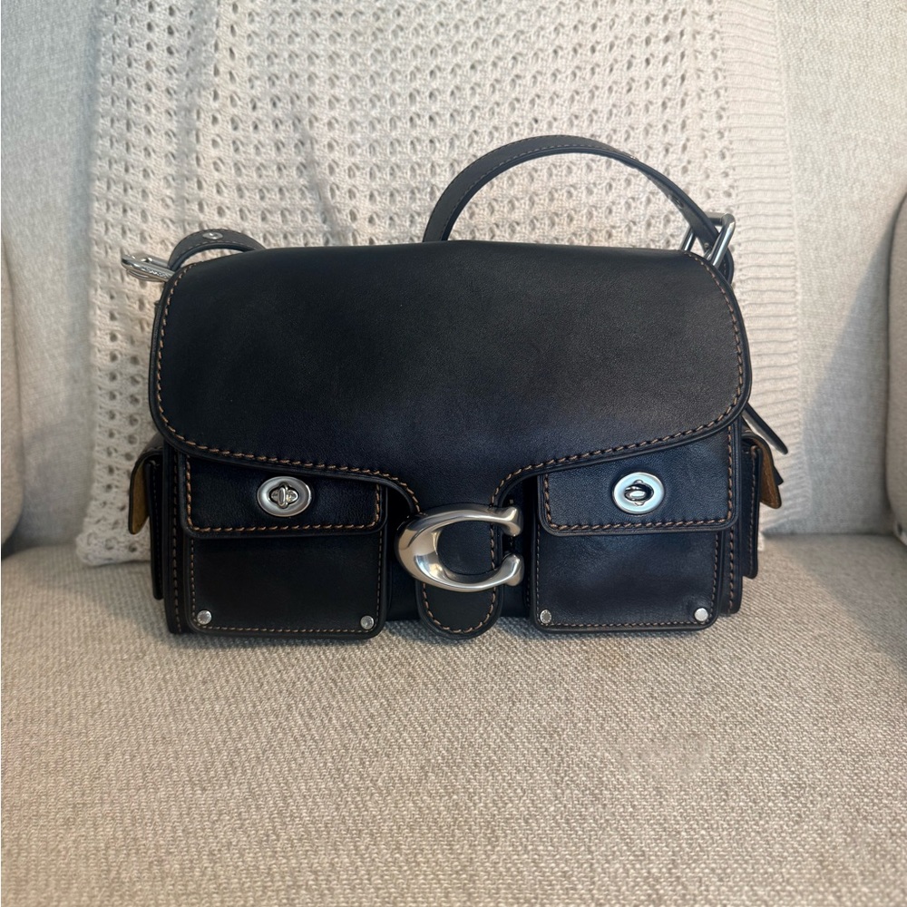 Coach Cargo Western Tabby EUC